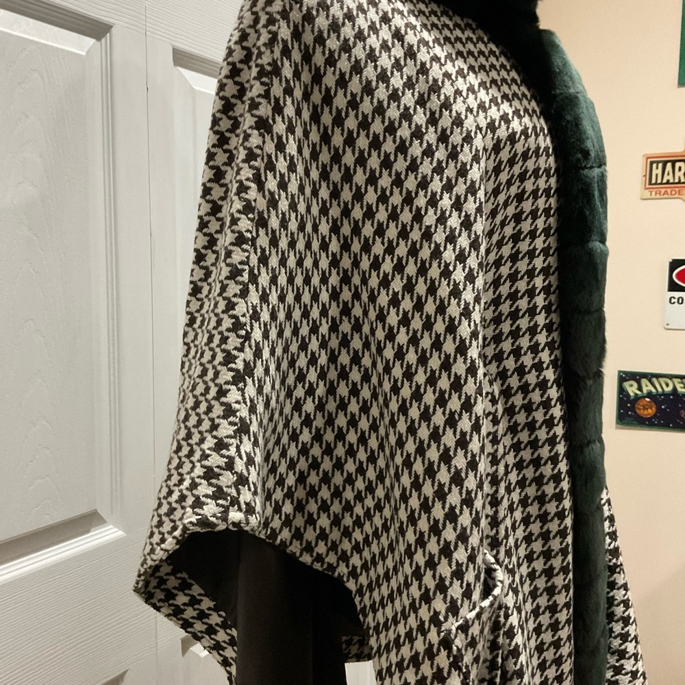 Coat - Picture 5 of 8